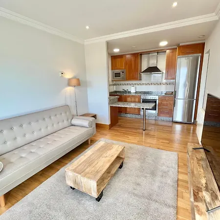 Coruna House דירה *