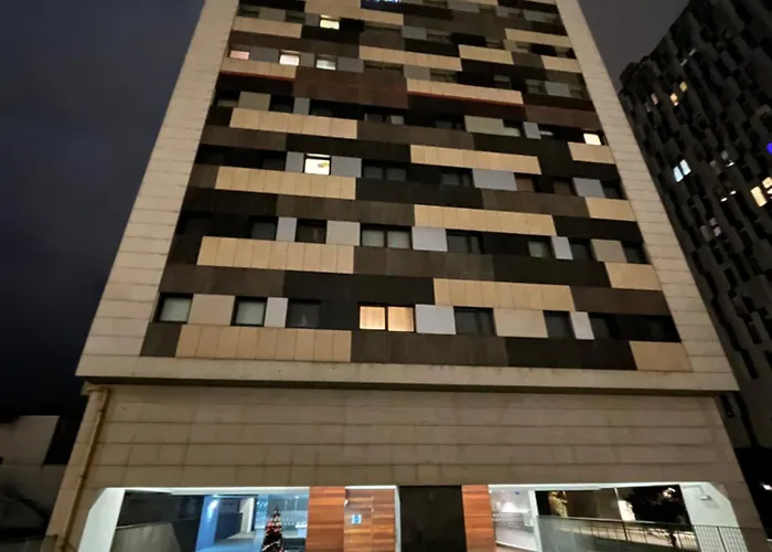 Coruna House Apartman *