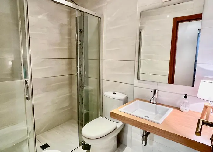 Coruna House Apartman *